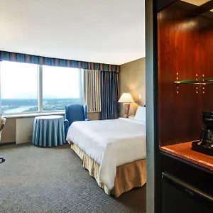 Chateau Lacombe 4*, Edmonton Canada